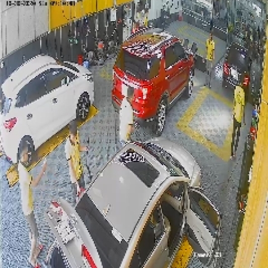 Rửa Xe Chuyên Nghiệp Tại Bình Dương
