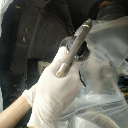 Sơn Phủ Gầm Xe Oto