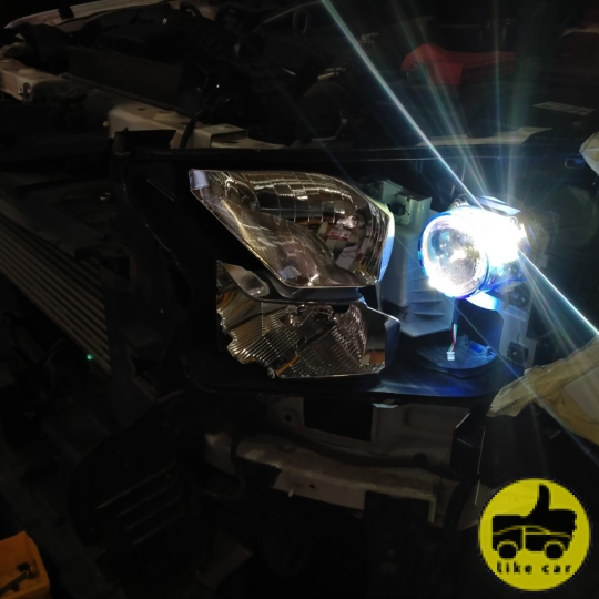 Độ bi led Domax X led pro xe  everest 2019