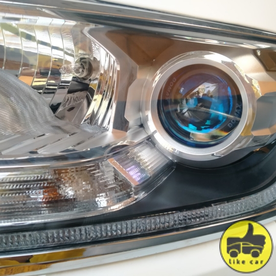 Độ bi led Domax X led pro xe  everest 2019